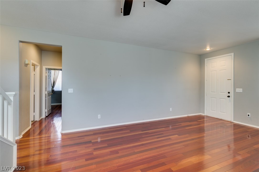 2257 Surrey Meadows Avenue