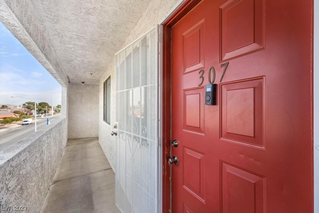 1381 E University Avenue Unit: 307