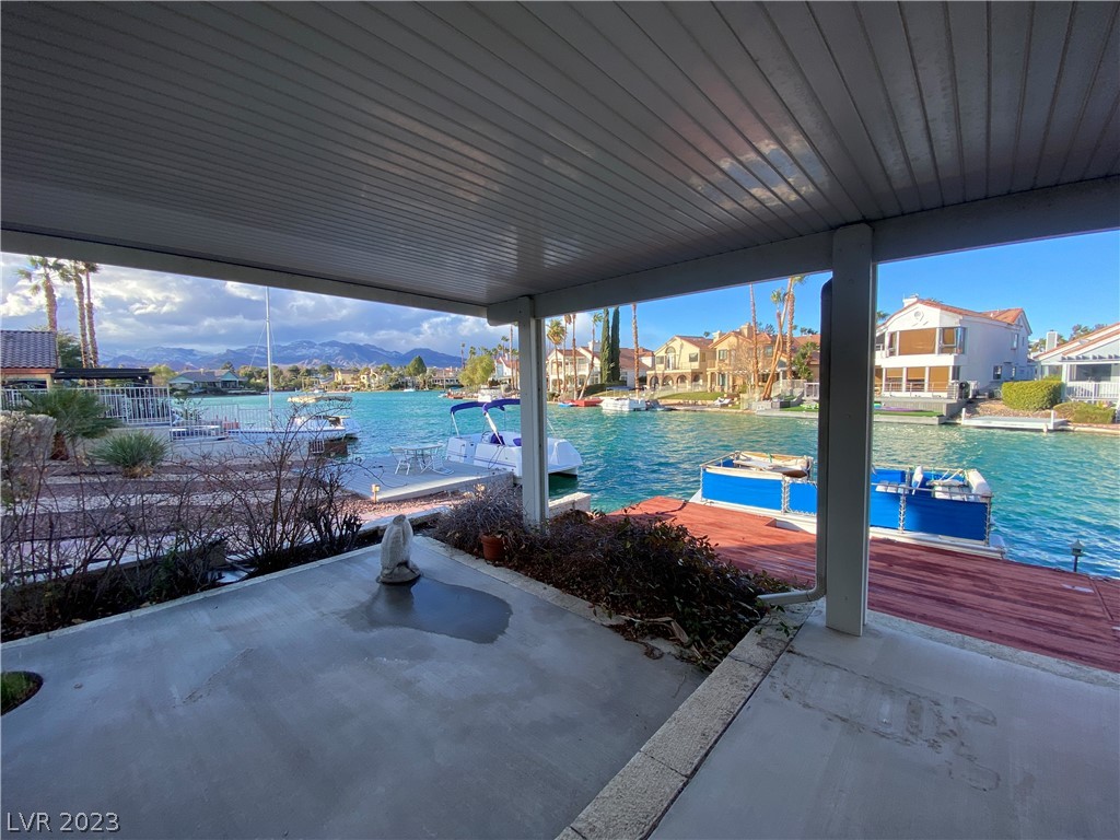 8716 Captains Place