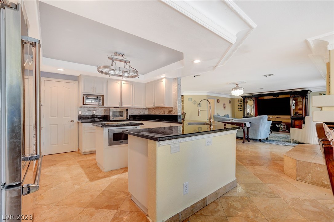 8926 Fort Crestwood Drive
