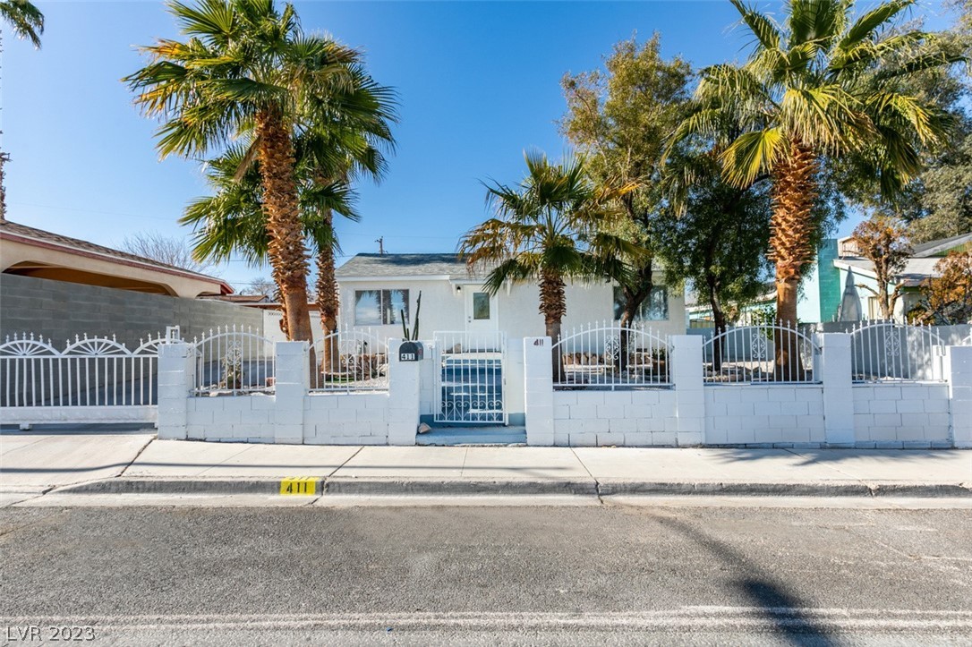 411 N Bruce Street