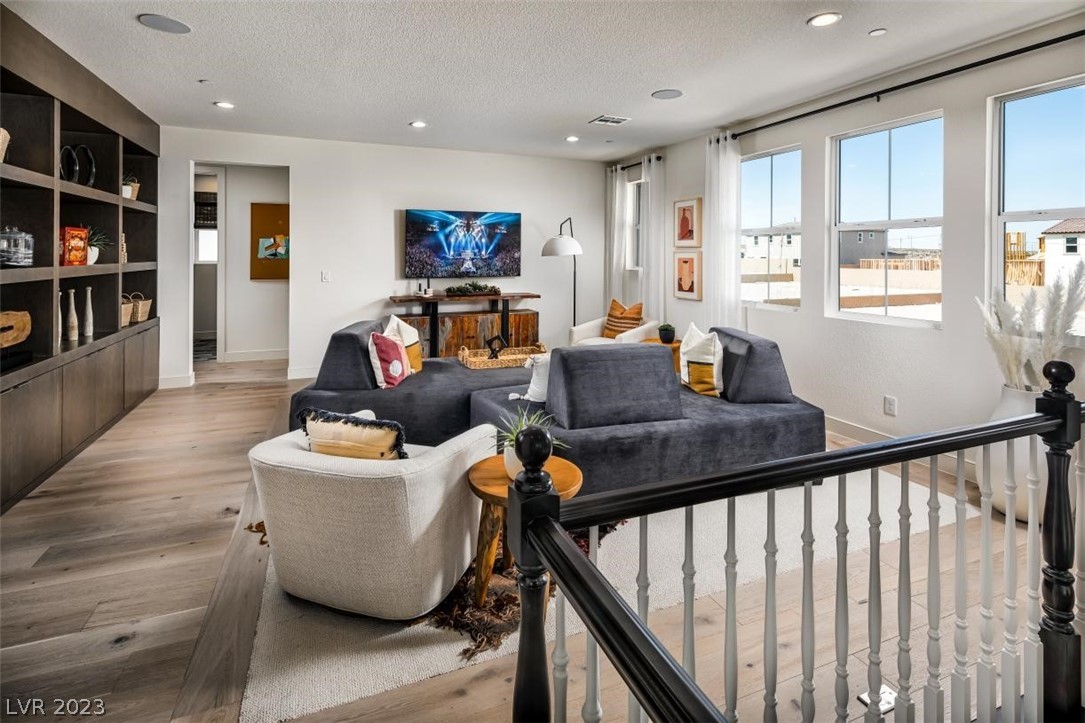 10172 Sequoia Glen Avenue