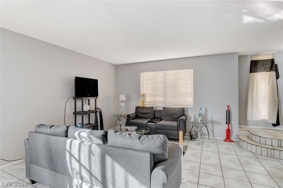 2915 Cedar Avenue Unit: 2C