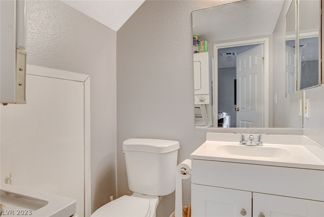 2915 Cedar Avenue Unit: 2C