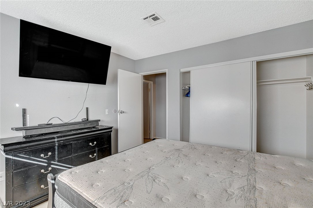 2915 Cedar Avenue Unit: 2C