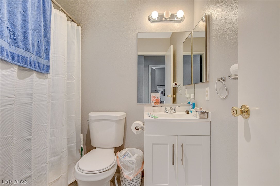 2915 Cedar Avenue Unit: 2C