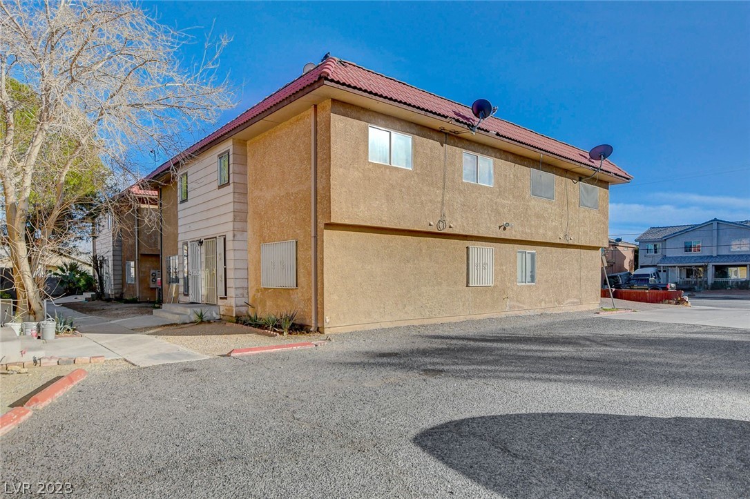 2915 Cedar Avenue Unit: 2C