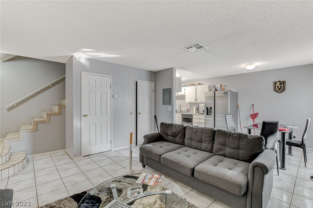 2915 Cedar Avenue Unit: 2C