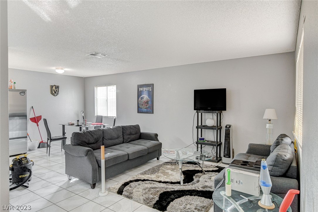2915 Cedar Avenue Unit: 2C