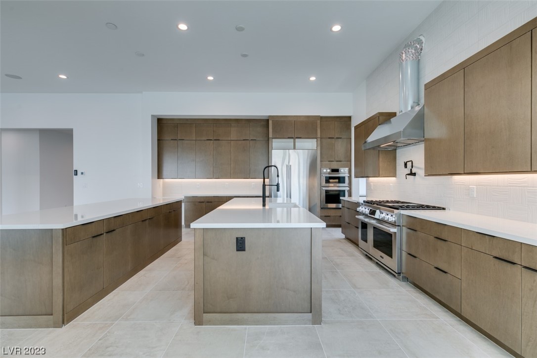 5745 El Royale Court