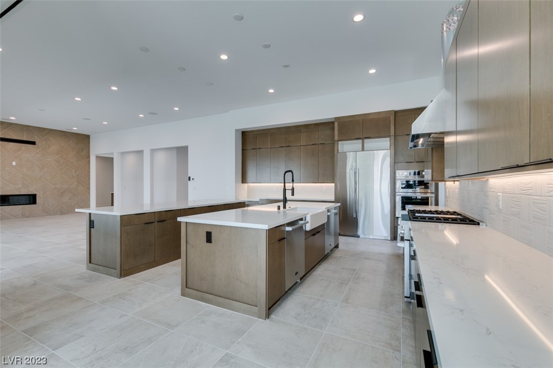 5745 El Royale Court