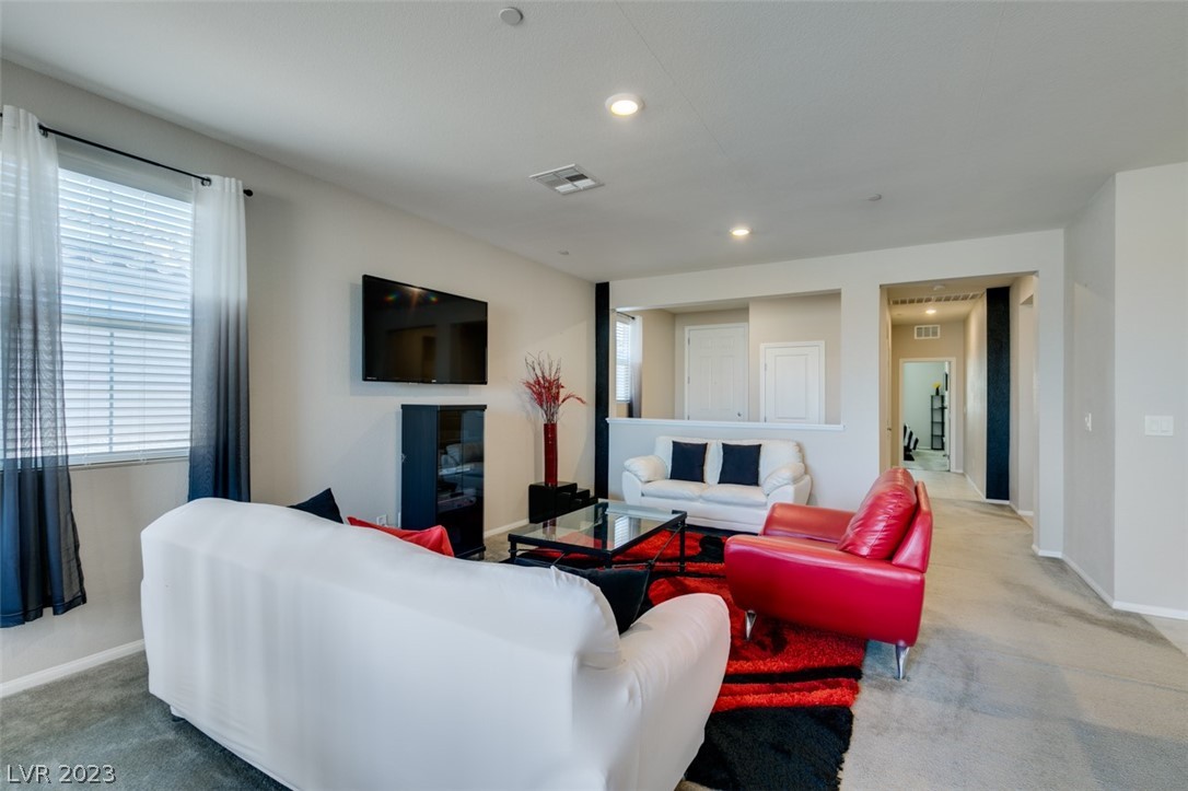 988 Soaring Moon Drive