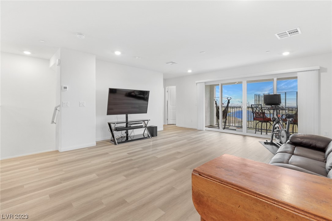 3800 Enchanted Sky Street