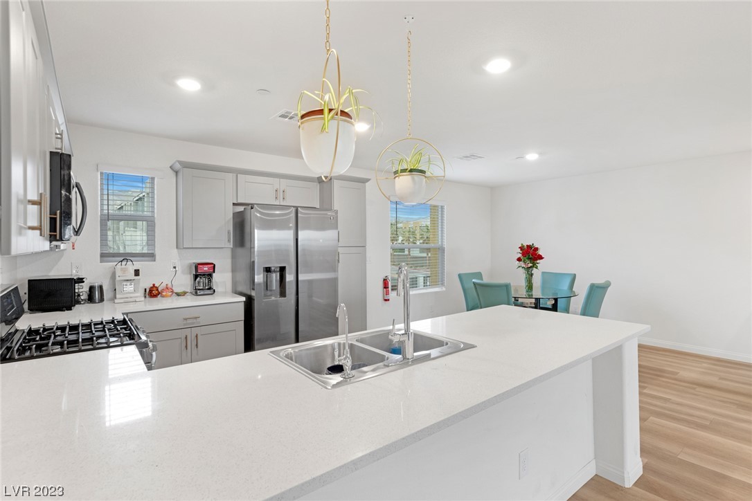 3800 Enchanted Sky Street