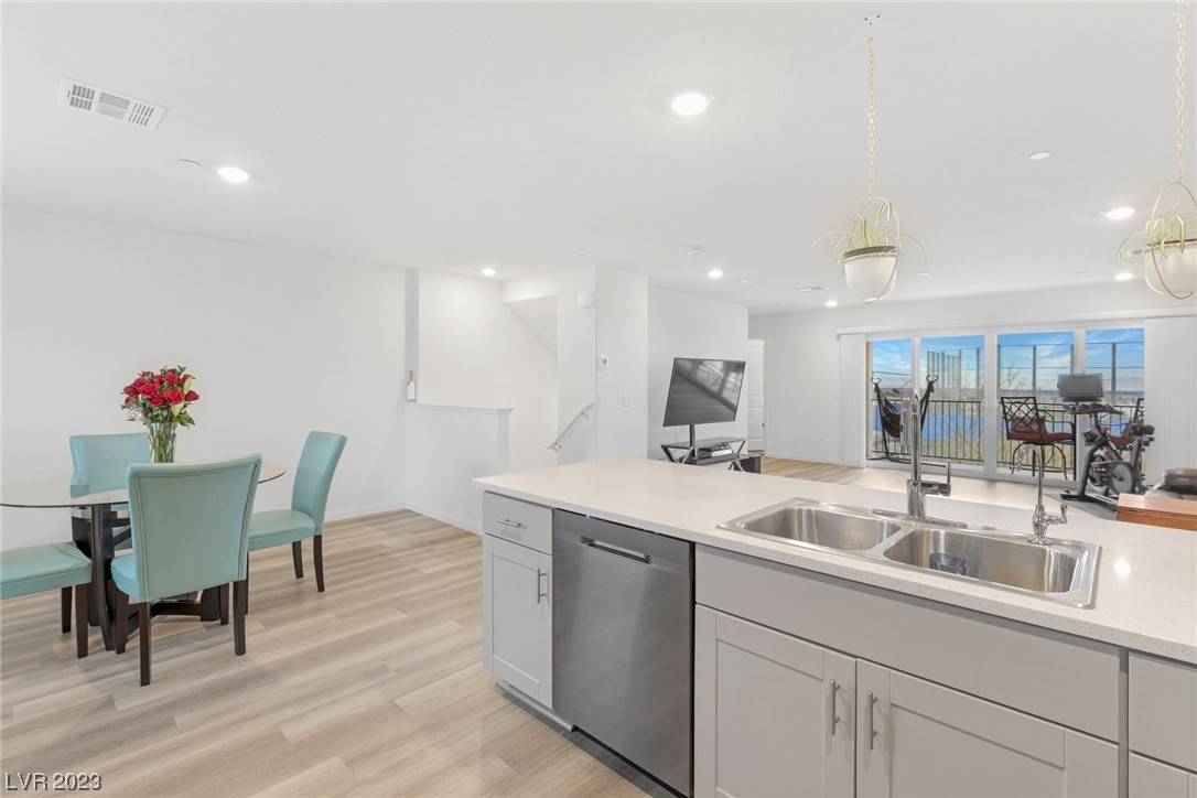 3800 Enchanted Sky Street
