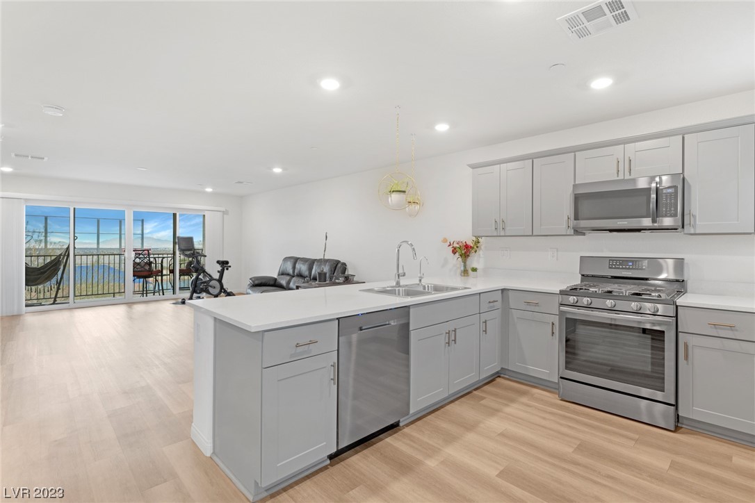 3800 Enchanted Sky Street