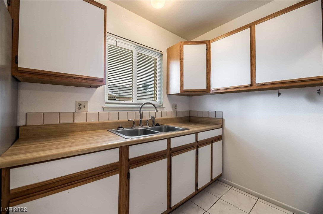 2205 Citroen Street