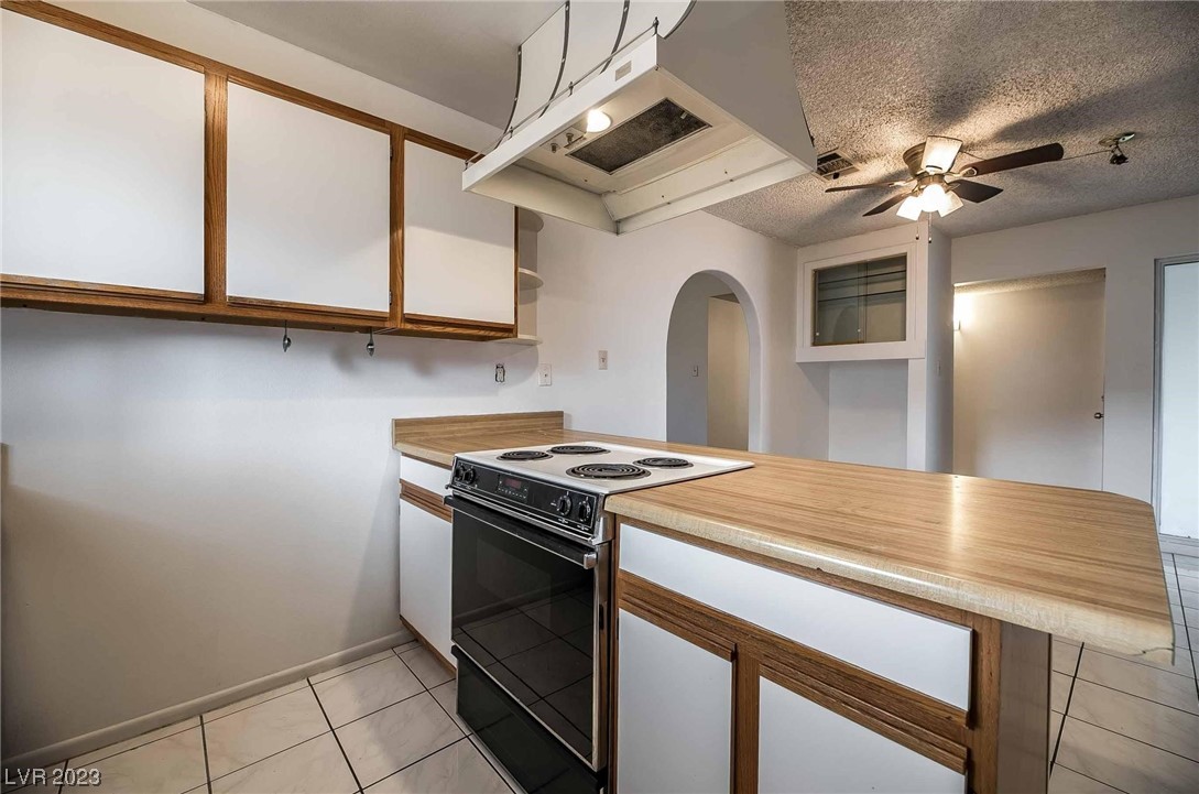 2205 Citroen Street