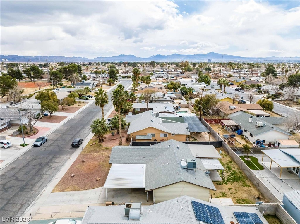 2205 Citroen Street
