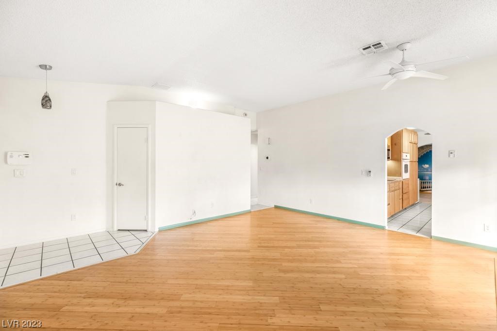 641 W Victory Road