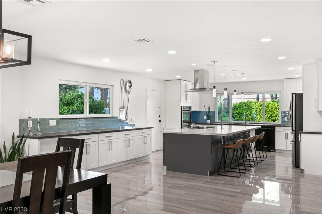 2562 Casey Drive