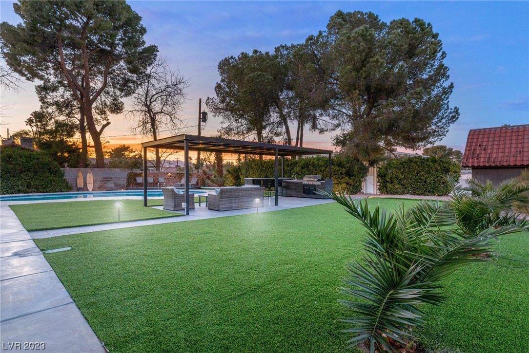 2562 Casey Drive