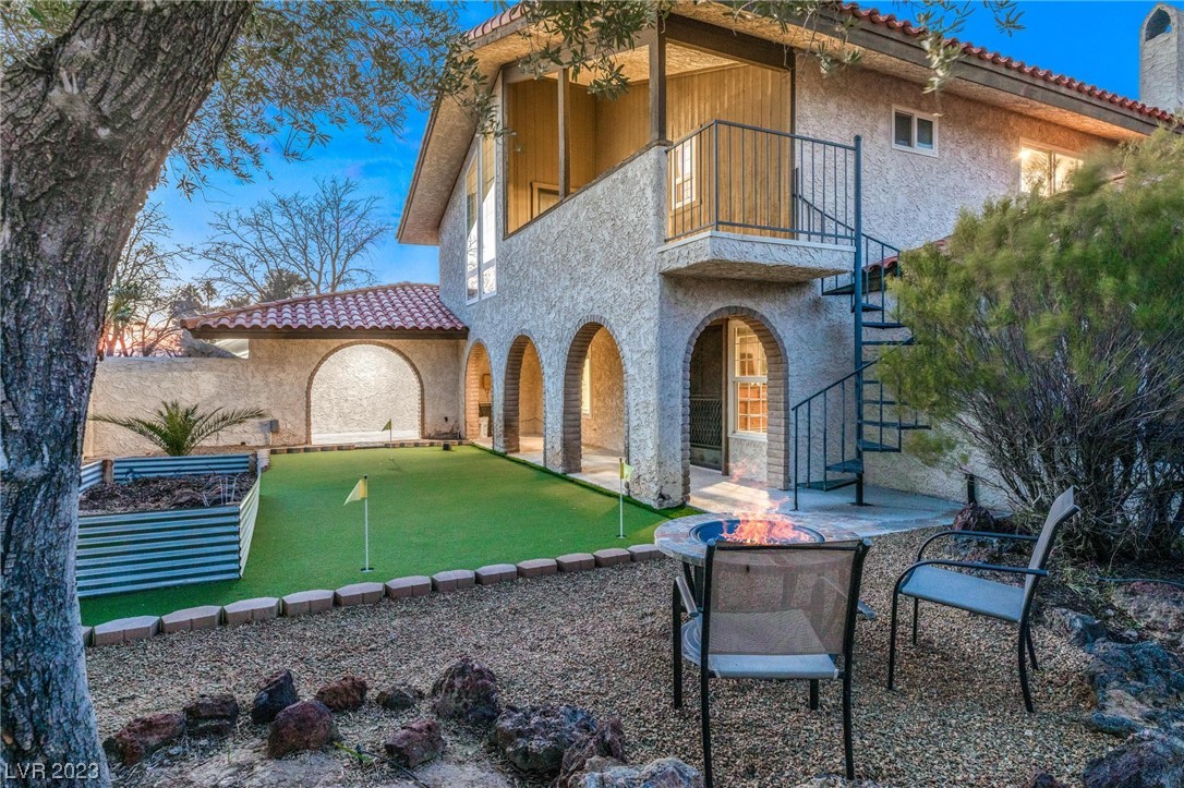 2562 Casey Drive