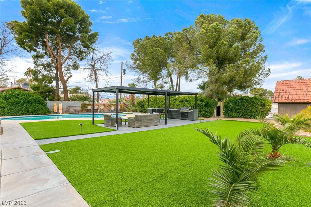 2562 Casey Drive