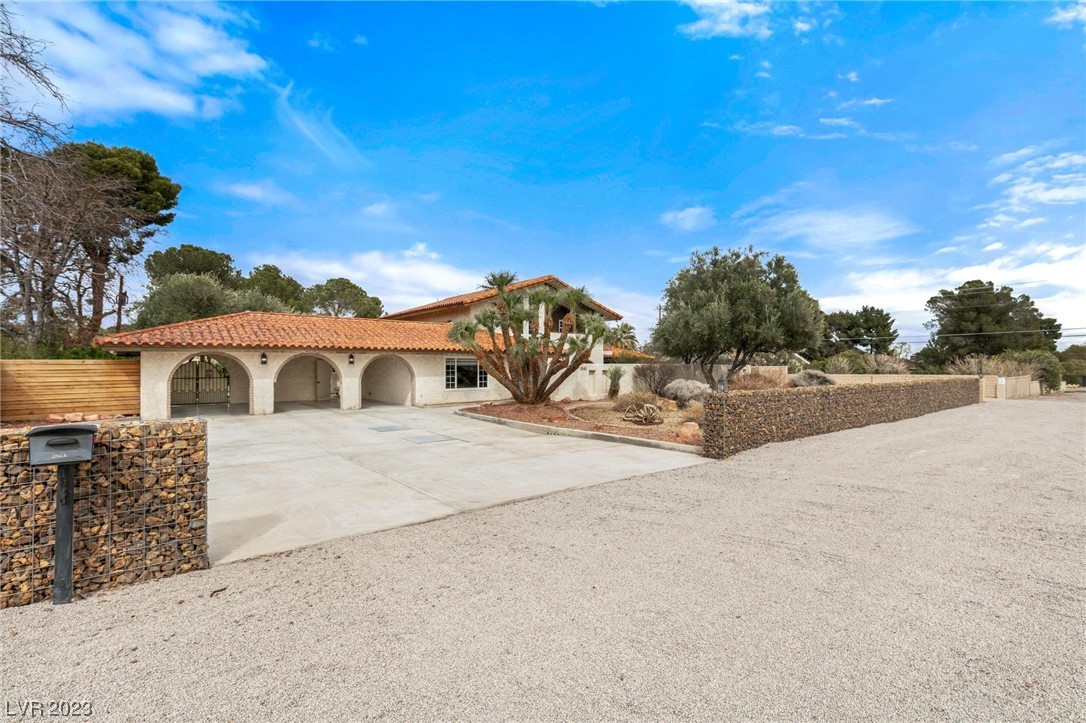 2562 Casey Drive