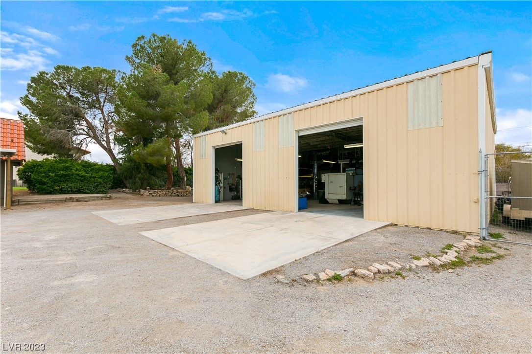 2562 Casey Drive