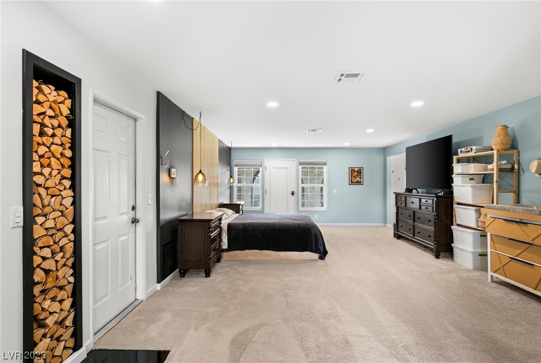 2562 Casey Drive