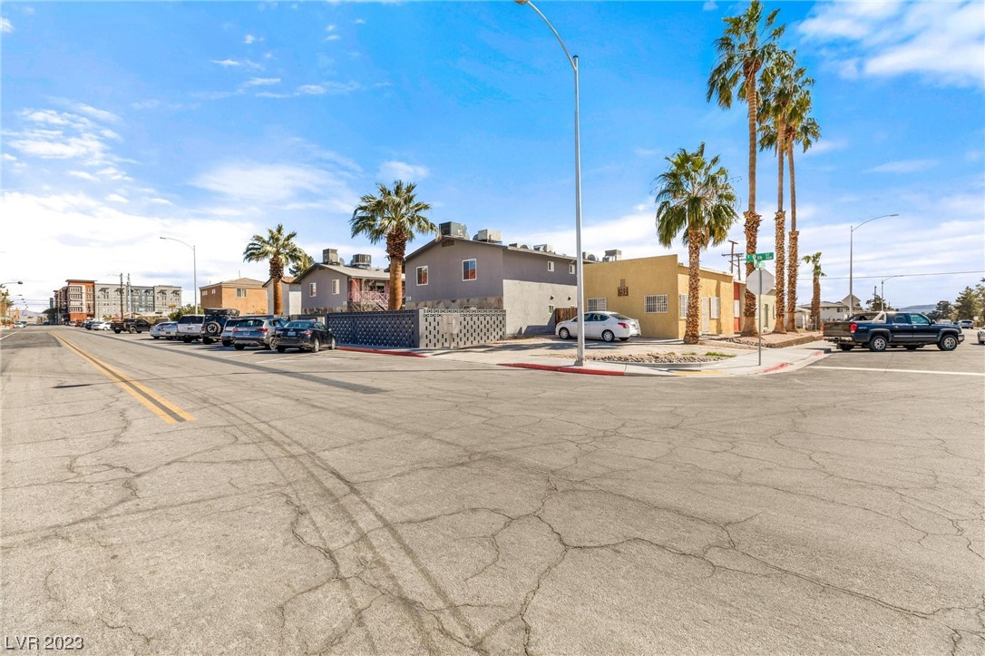 331 S 9th Street