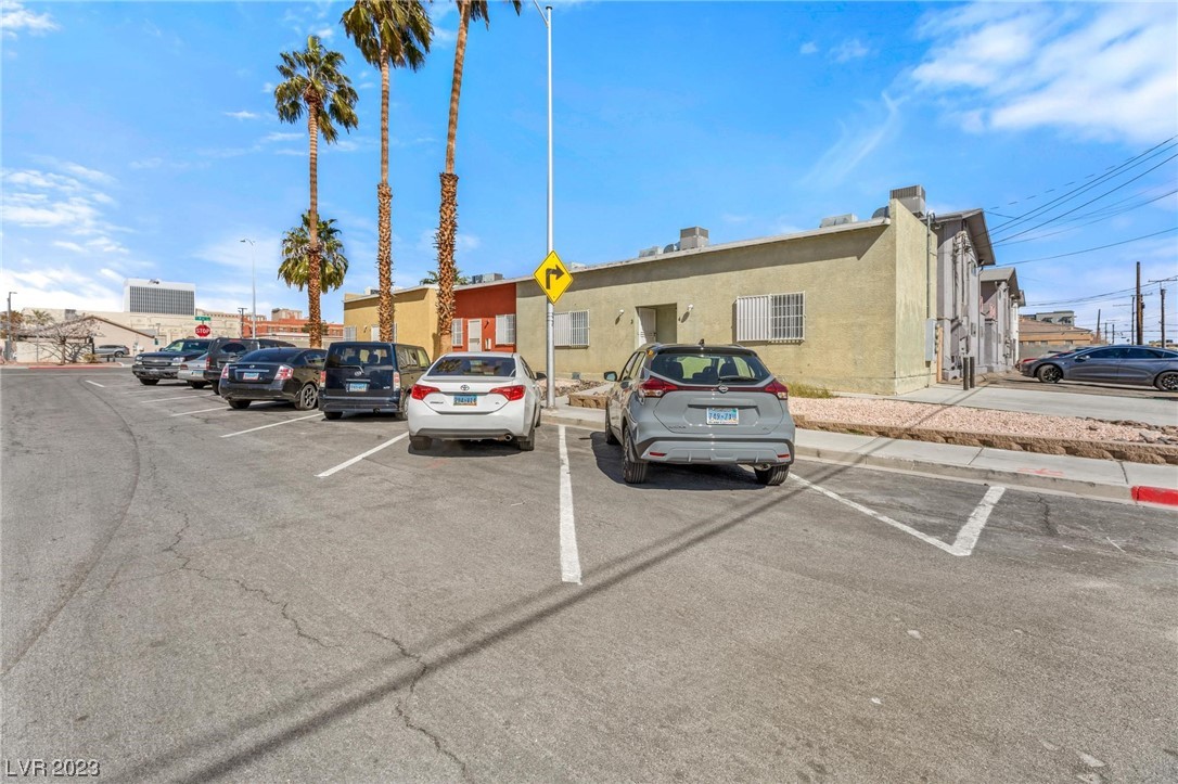 331 S 9th Street