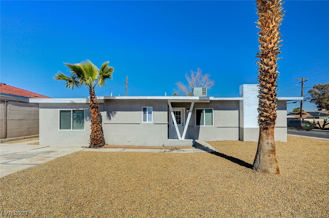 1829 Sweeney Avenue