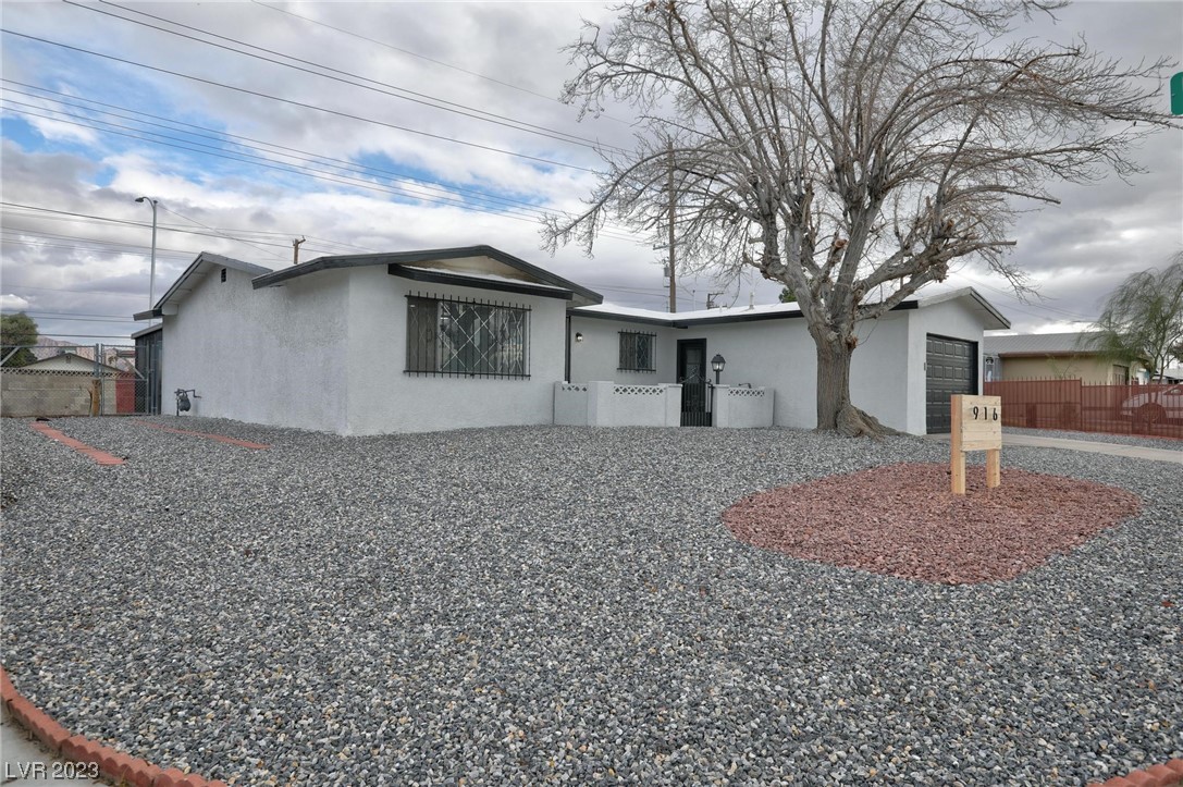 916 N 24th Street