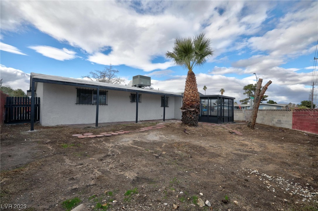 916 N 24th Street
