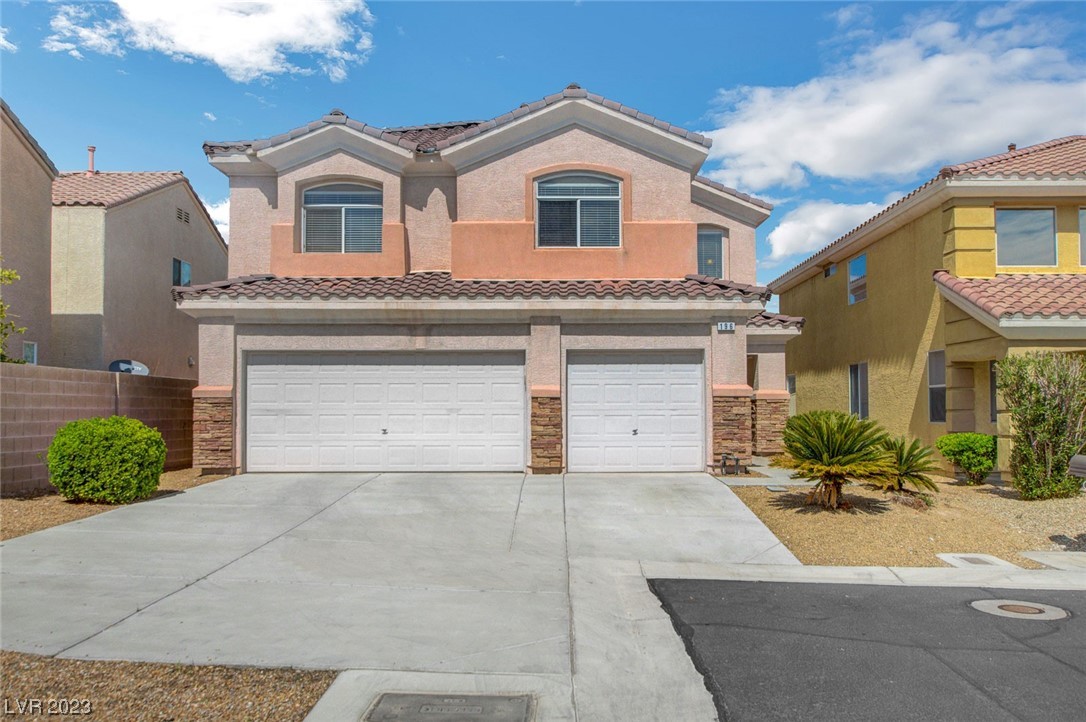 196 Flying Hills Avenue