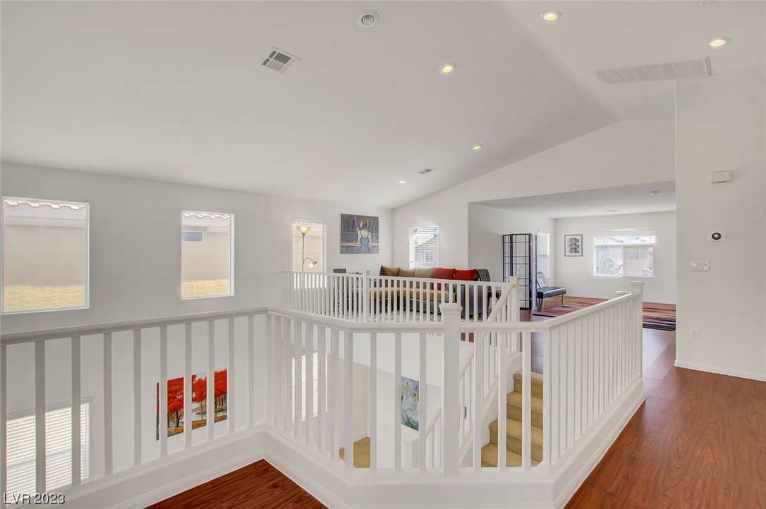 196 Flying Hills Avenue