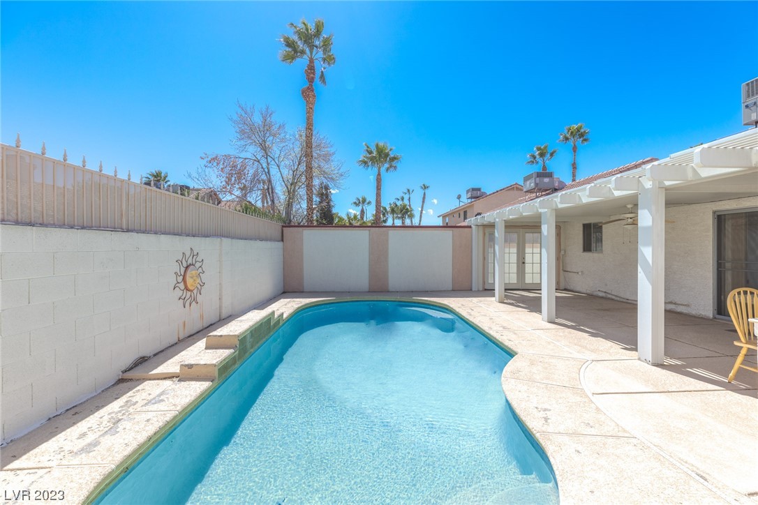 2612 Island Brook Drive