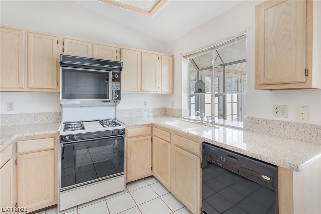 2612 Island Brook Drive