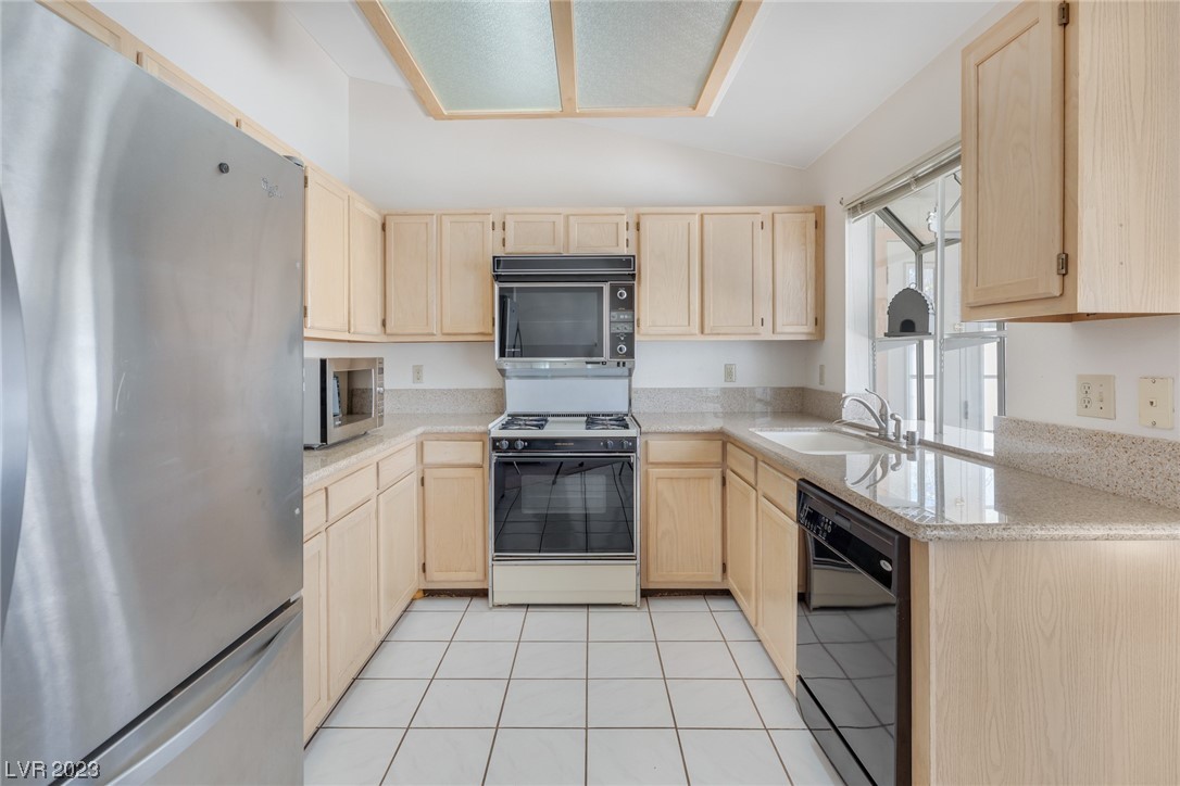 2612 Island Brook Drive