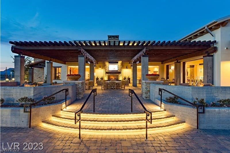10160 Sequoia Glen Avenue