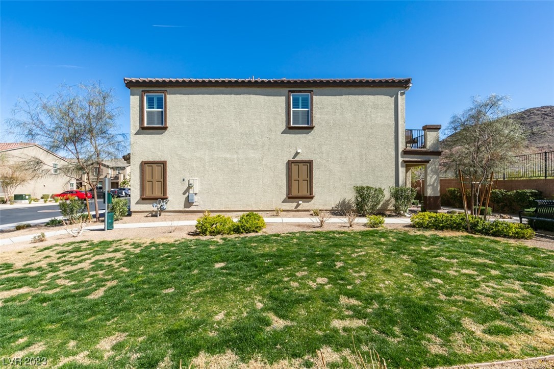 1271 Raritan Place