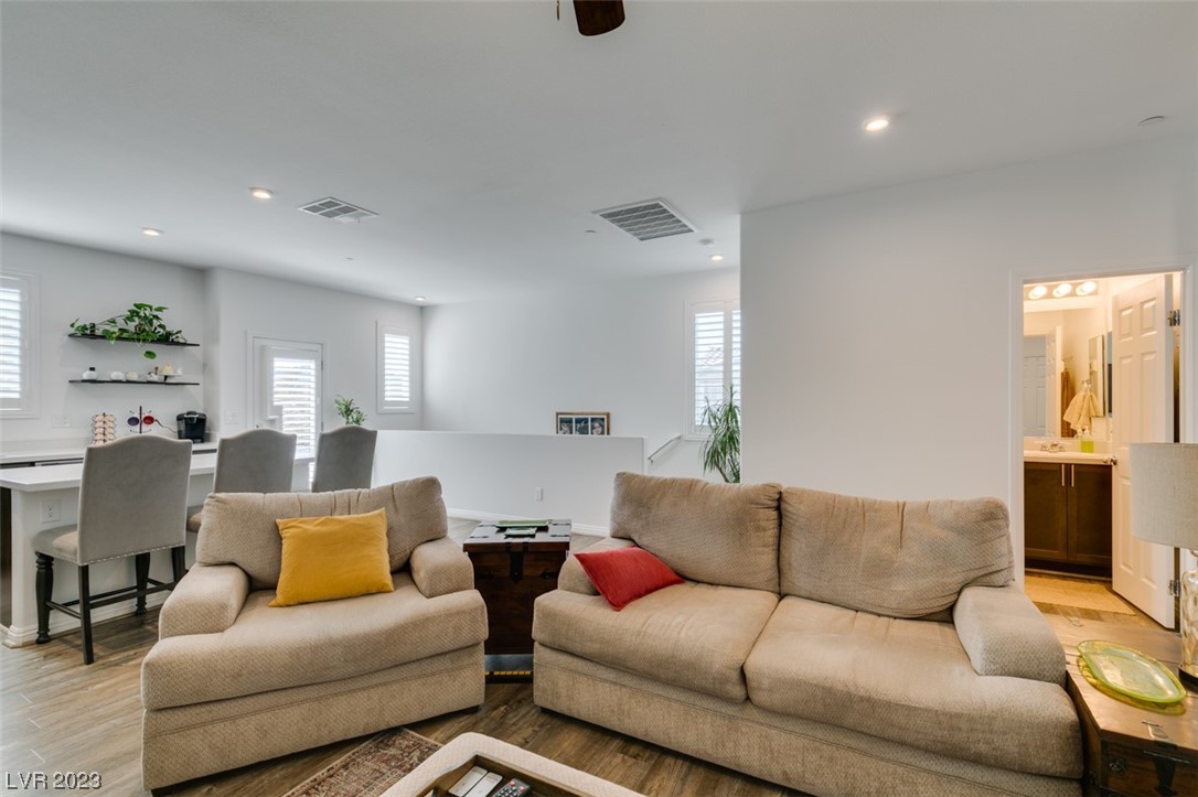 1271 Raritan Place