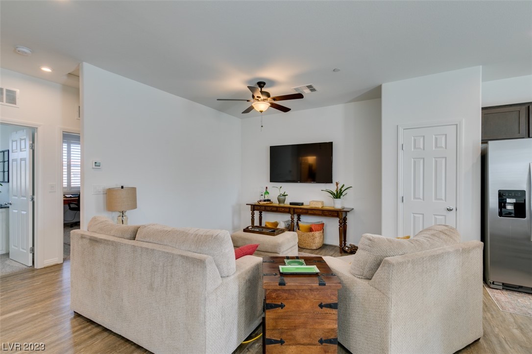 1271 Raritan Place