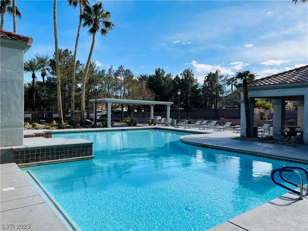 27 Mesquite Village Circle
