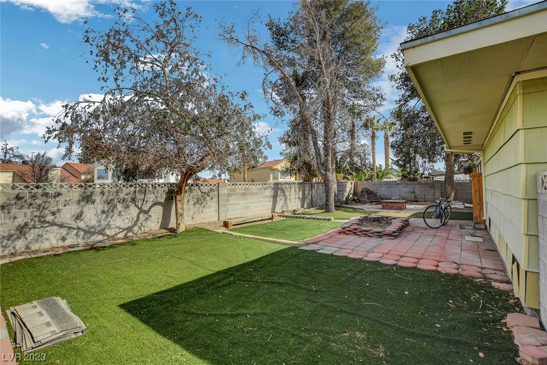 421 Redstone Street