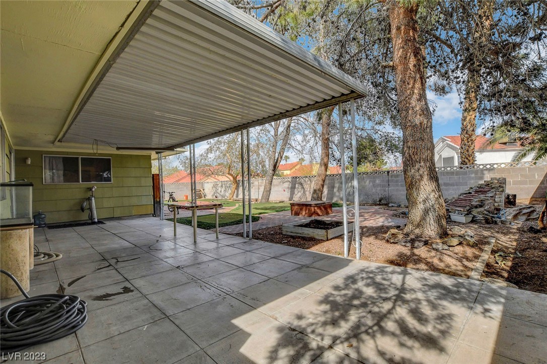 421 Redstone Street