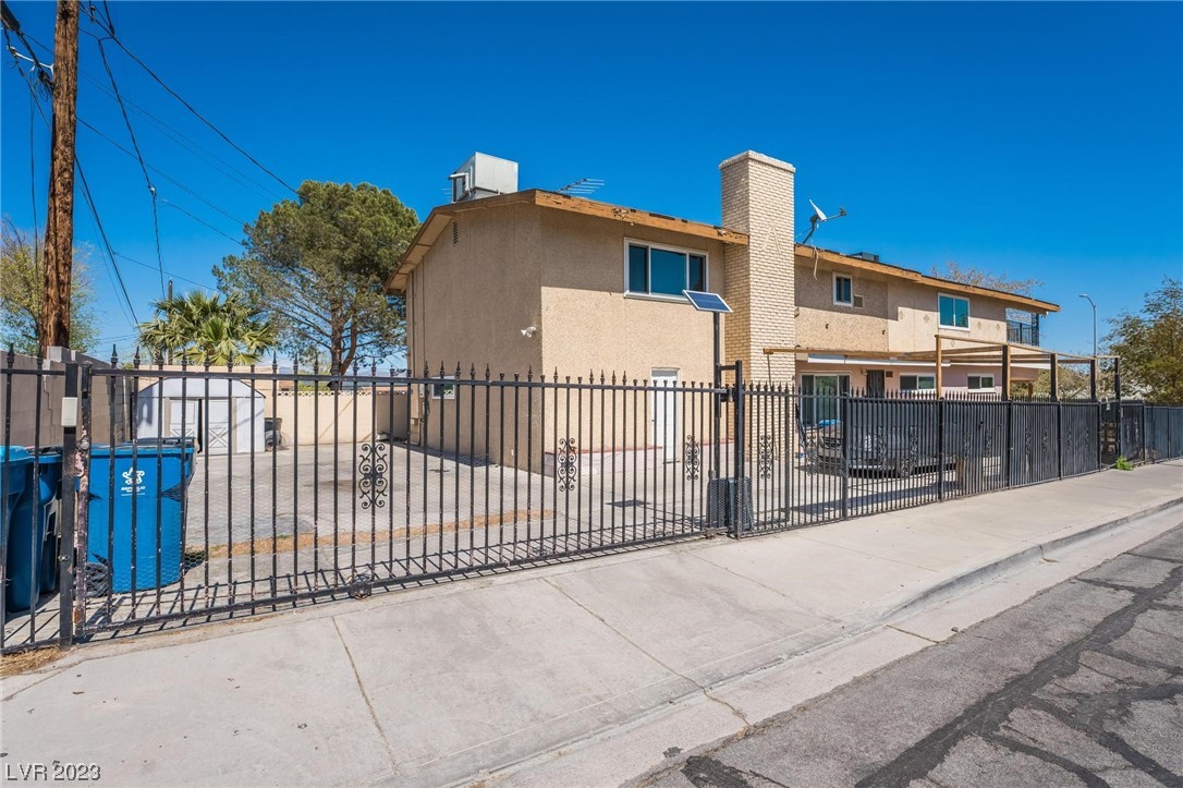 1525 Linden Avenue