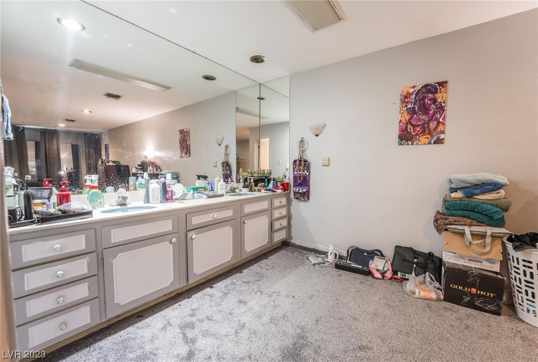 1525 Linden Avenue